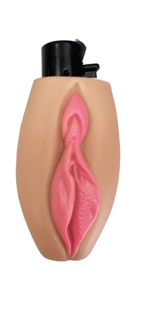 Alternative view of Clippers Cover Pussy